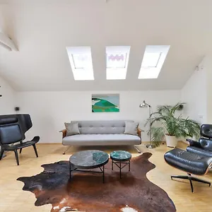 Eclectic Loft Royal Way Prague