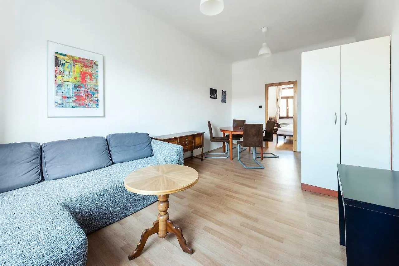 Family Apartments Praha 6  Прага