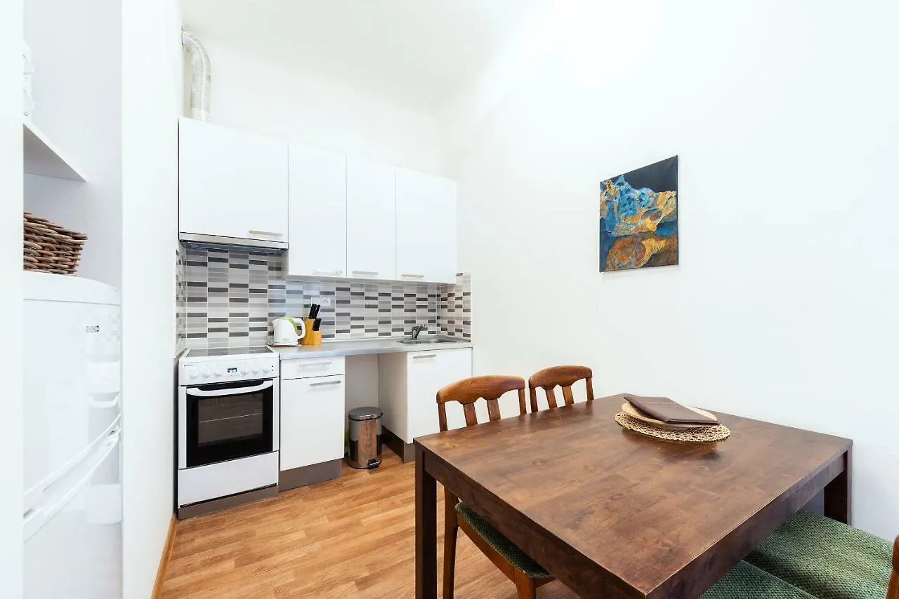 Family Apartments Praha 6 0*, Прага Чехия