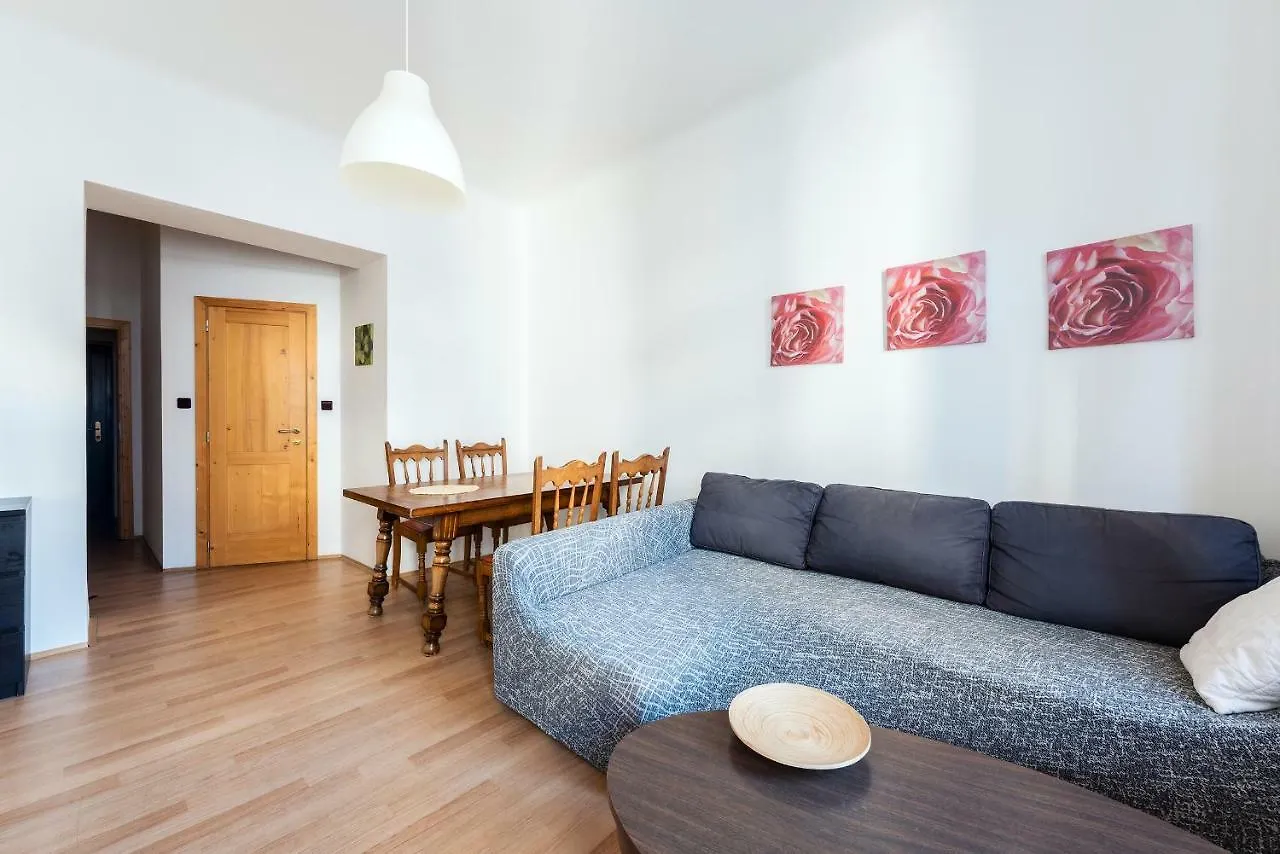Family Apartments Praha 6 Чехия