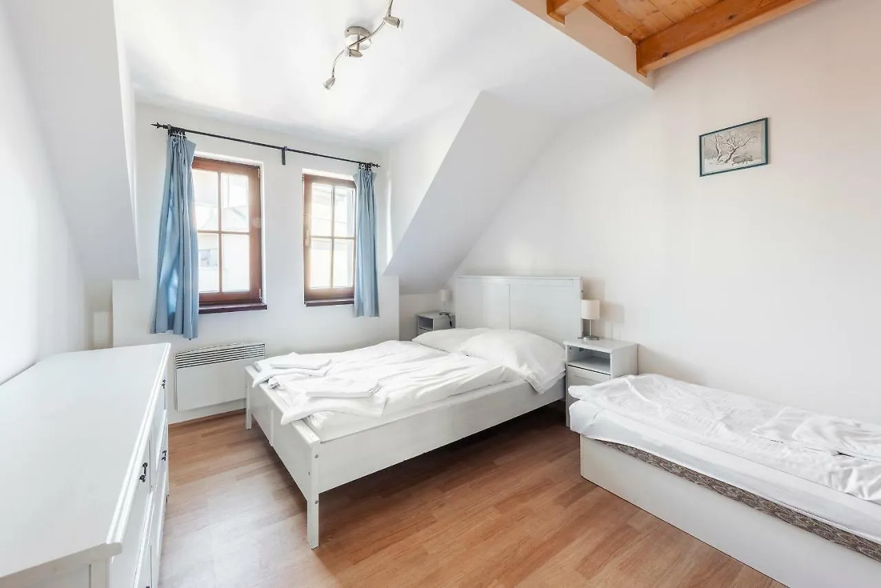Family Apartments Praha 6 0*, Прага