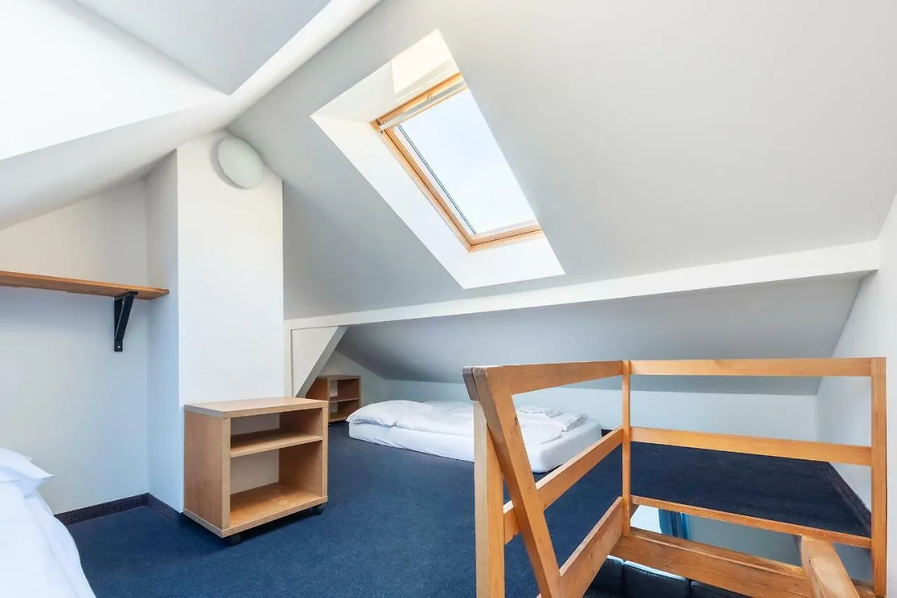Family Apartments Praha 6 0*, Prague